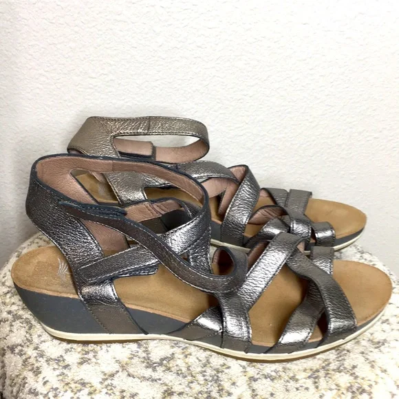Dansko Shoes Dansko Nwob Sandal Metalic Pewter Poshmark